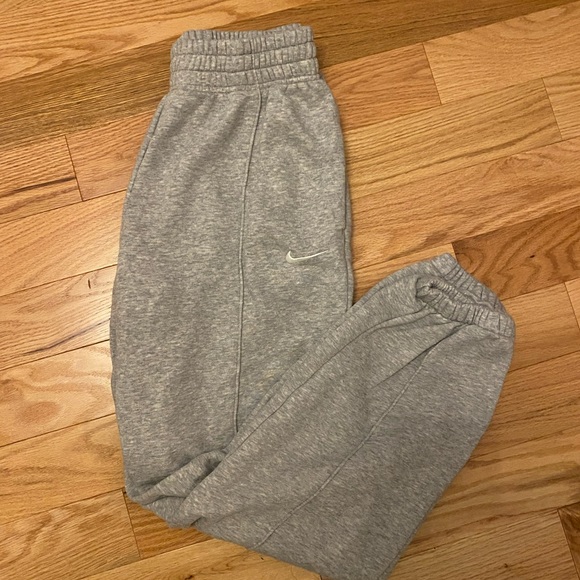 Nike Pants - NIKE Sweatpants